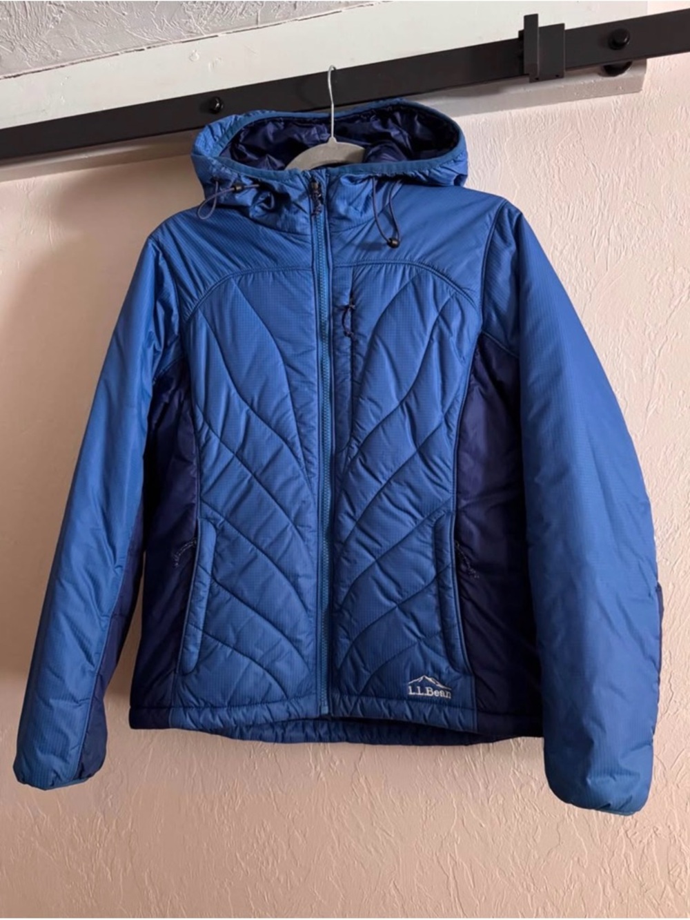 L.L. Bean Hooded Puffer Jacket in Bright Blue